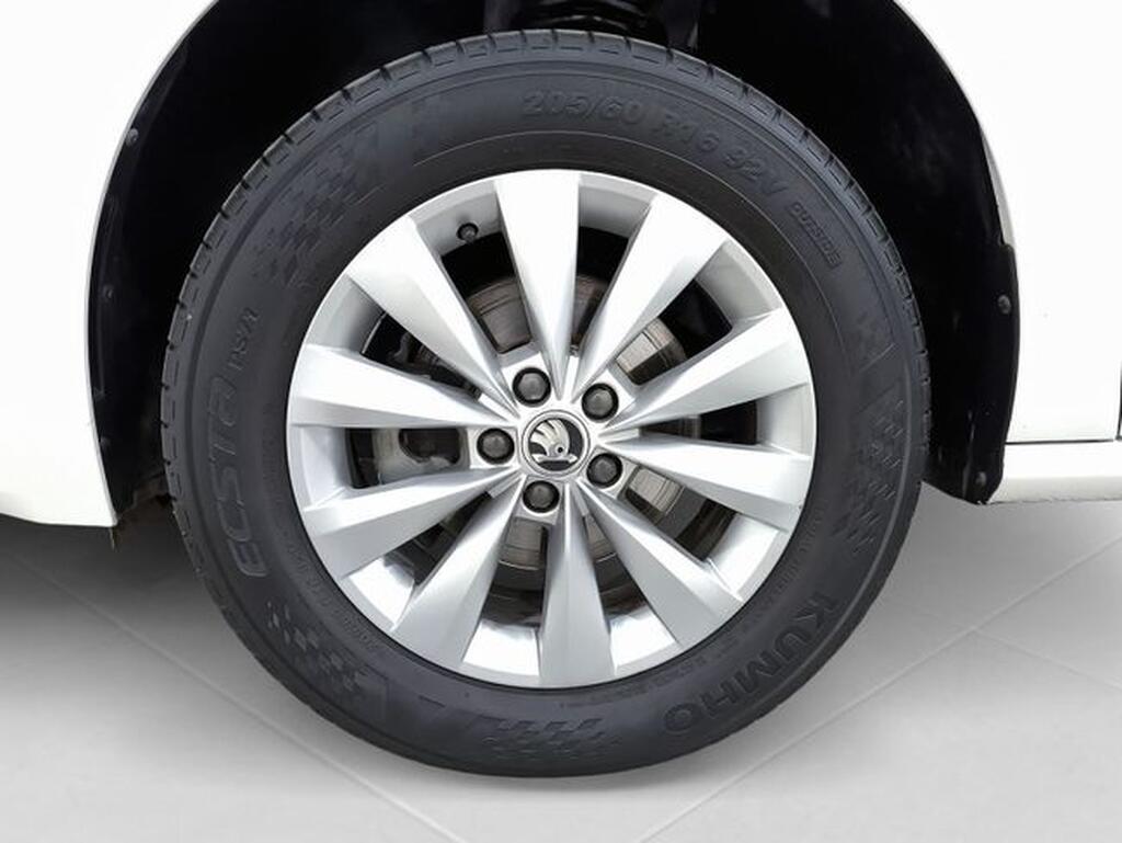 Skoda Kamiq 1.0 TSI Emotion (95cv) // 25.328km - 2022