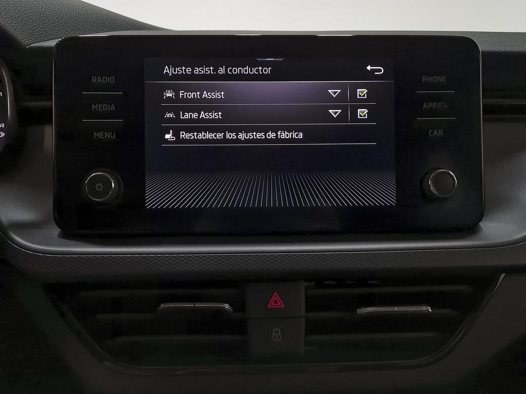 Skoda Scala 1.0 TSI 81KW (110 CV) Ambition //  10.850 km