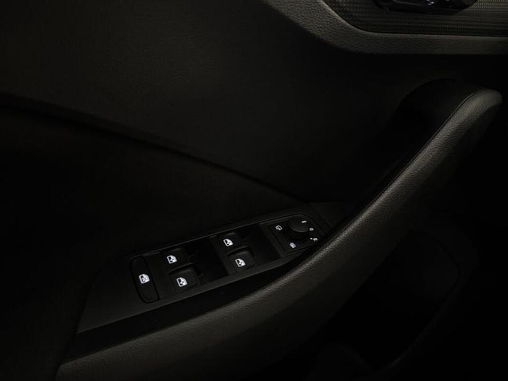 Skoda Kamiq 1.0 TSI Ambition (110cv) // 28.559km - 2023