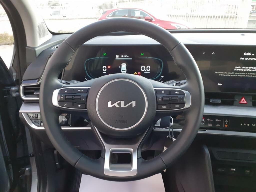 Kia Sportage 1.6 T-GDi MHEV Tech 4x4 DCT  (180CV)  //  18.000 km