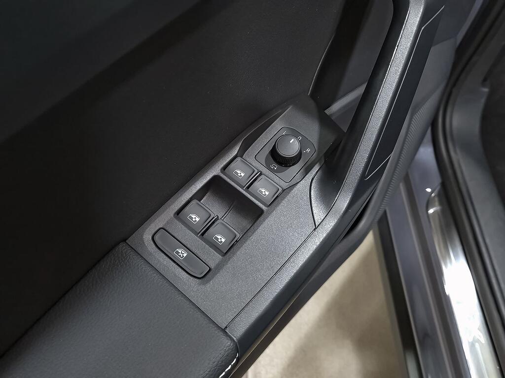 SEAT Arona 1.0 TSI 85kW (115CV) Xperience  //  11.677 km