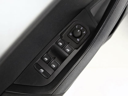 Skoda Karoq 1.5 TSI 110kW (150CV) DSG ACT Ambition  // 17.813 km