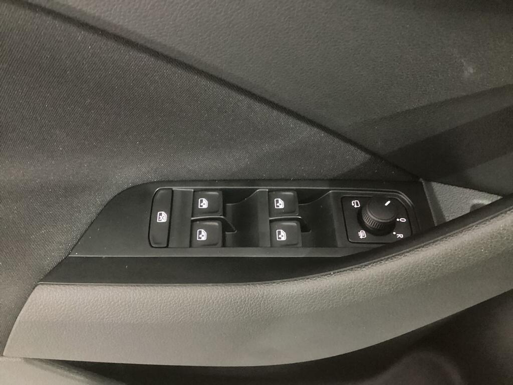 Skoda Kamiq 1.0 TSI 70kW (95CV) ESSENCE  //  1 km