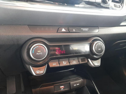 Kia Stonic 1.0 T-GDi 74kW (100CV) MHEV iMT Drive  //  37.500 km