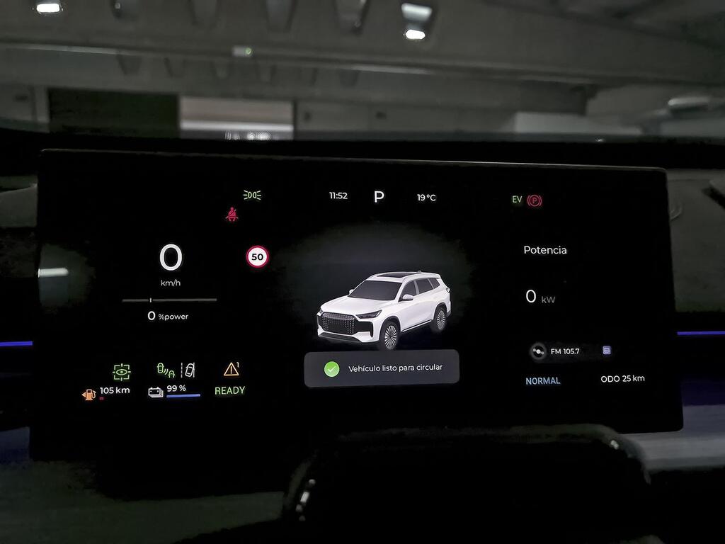 Ebro S800 1.5 TGDI PHEV Luxury E-CVT  //  7.800 km