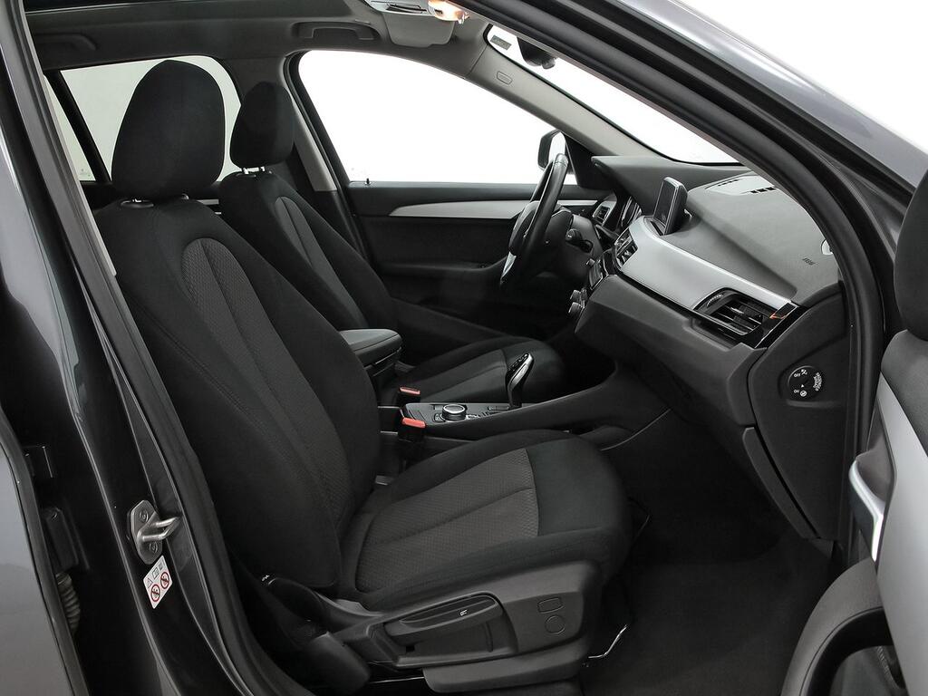 BMW X1 sDrive18i  //  71.441 km