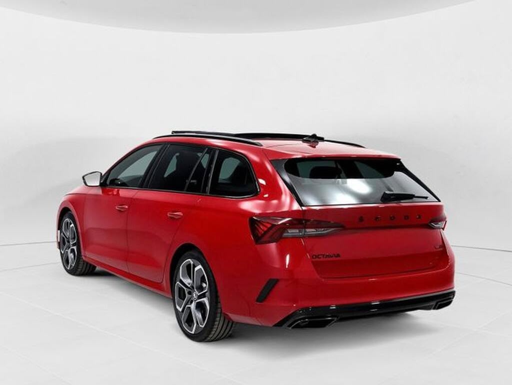 Skoda Octavia Combi 2.0 TSI DSG RS (245cv) // 19.984km - 2024