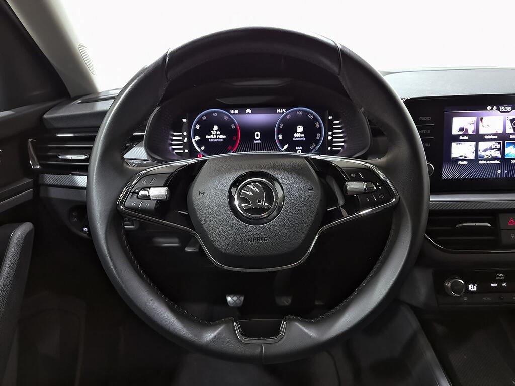 Skoda Scala 1.0 TSI 81KW (110 CV) Ambition //   20.074 km