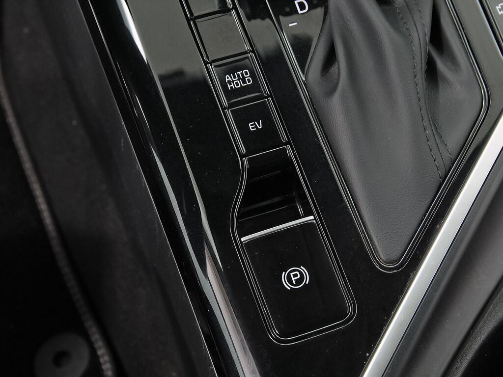 Kia Niro 1.6 GDi PHEV 104kW (141CV) Concept //    46.203 km