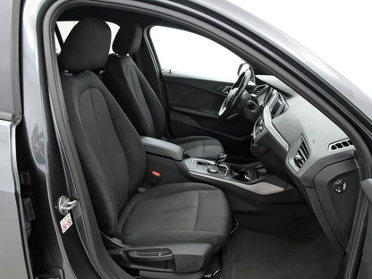 BMW Serie 1 118d Business Auto //  68.006 KM