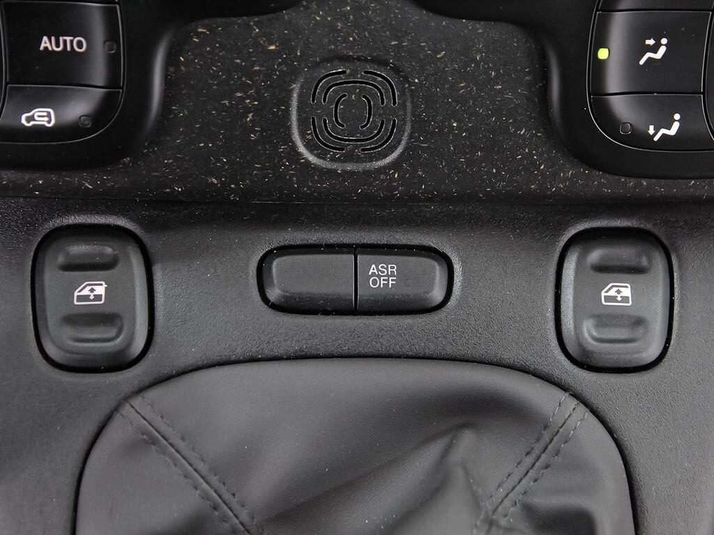 Fiat Panda Cross 1.0 Gse 51kw (70CV)  //  58.900 km