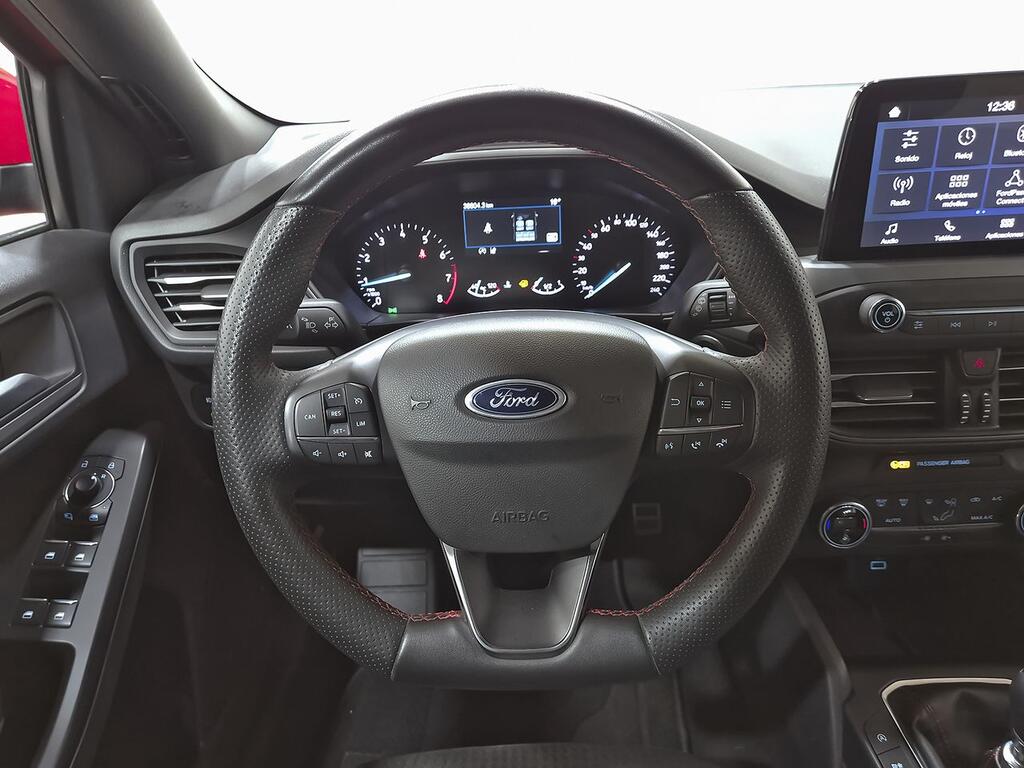 Ford Focus 1.0 Ecoboost MHEV 92kW ST-Line //  38.782 km