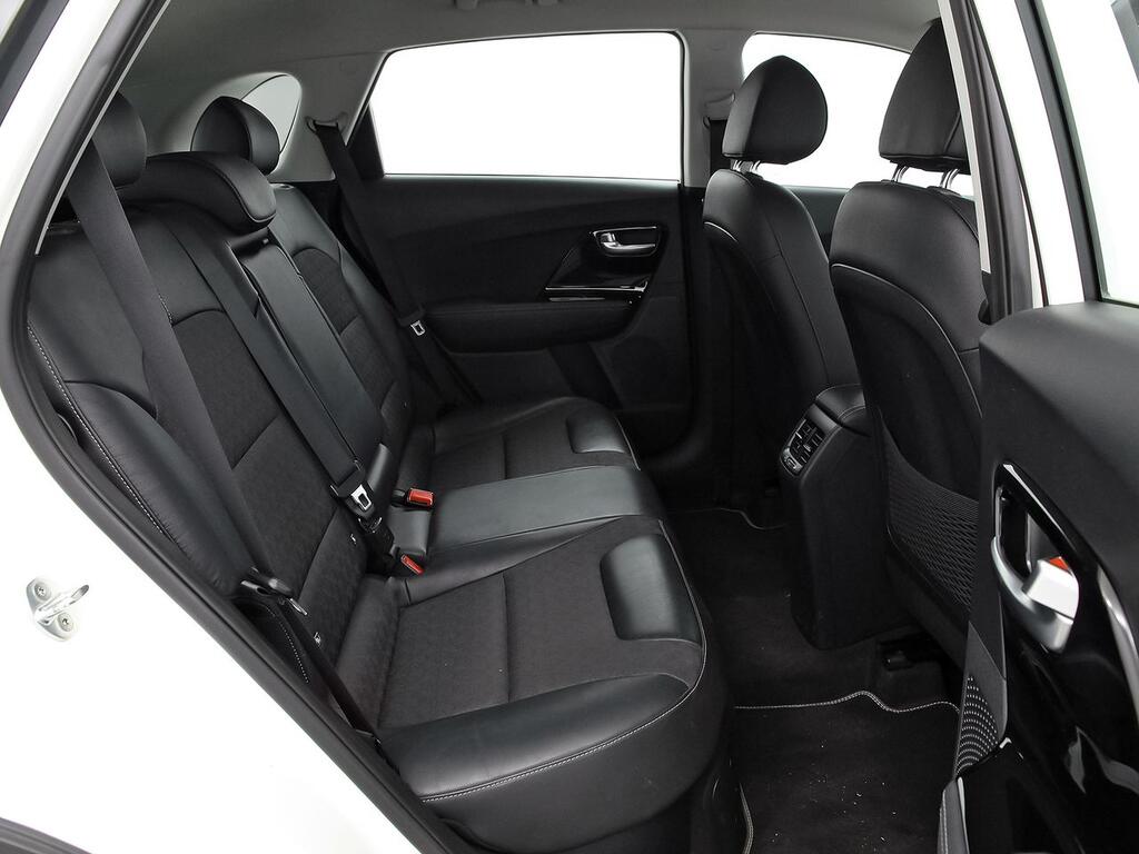 Kia Niro 1.6 GDi HEV 104kW (141CV) Drive  //  74.159 km