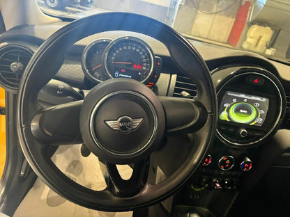 Mini COOPER  //  69.300 km