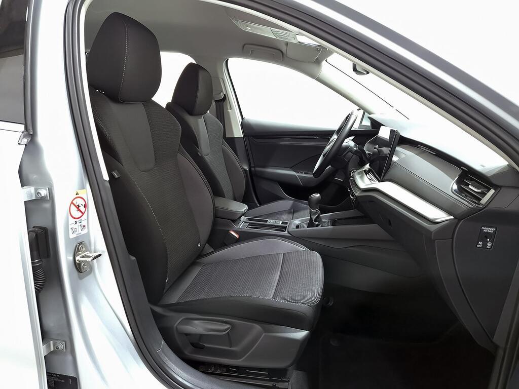 Skoda Octavia Combi 2.0 TDI 85kW (115CV) Design  //  23.704 km