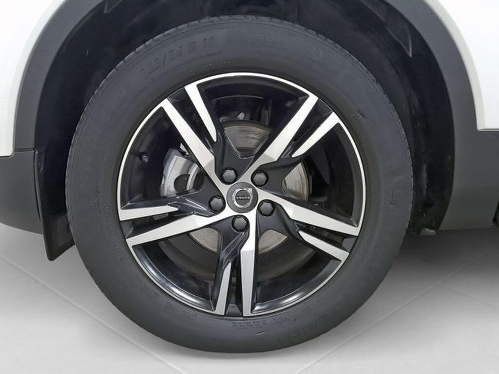 Volvo XC40 1.5 T3 R-Design (156cv) // 63.392km - 2019