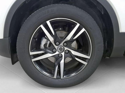 Volvo XC40 1.5 T3 R-Design (156cv) // 63.392km - 2019