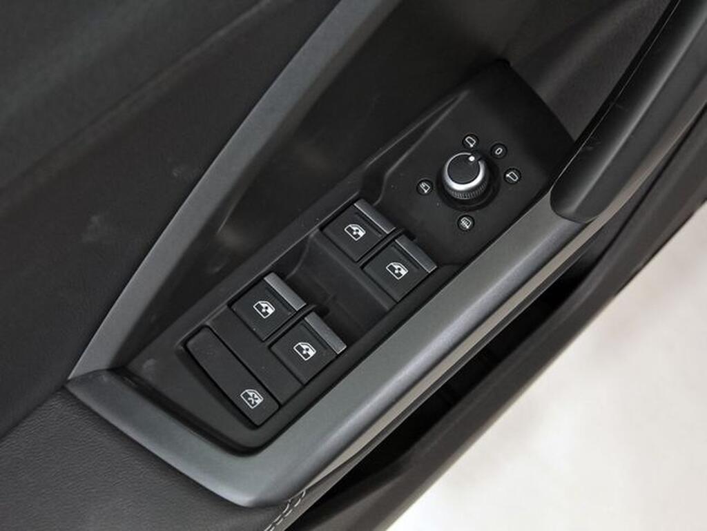 Audi Q3 Black line 35 TDI DSG (150cv) // 58.500km - 2022