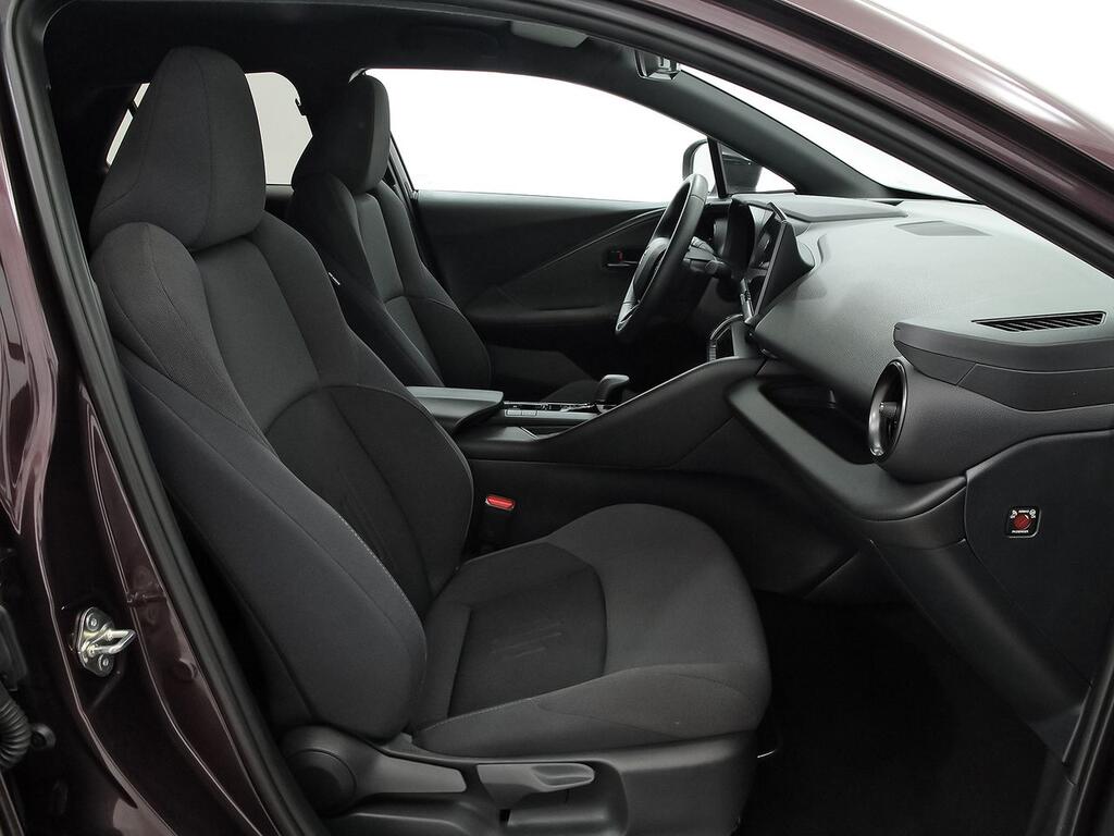 Toyota C-HR 1.8 140H Advance  //  48.965 km