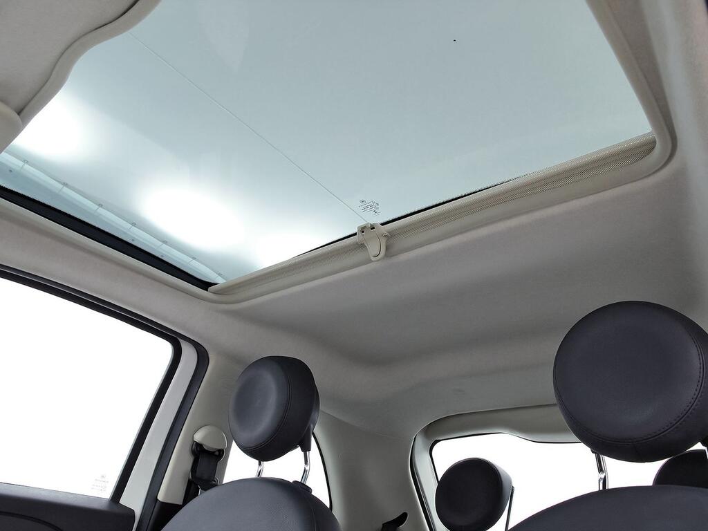 Fiat 500 Dolcevita 1.0 Hybrid 51KW (70 CV)  //  59.850 km