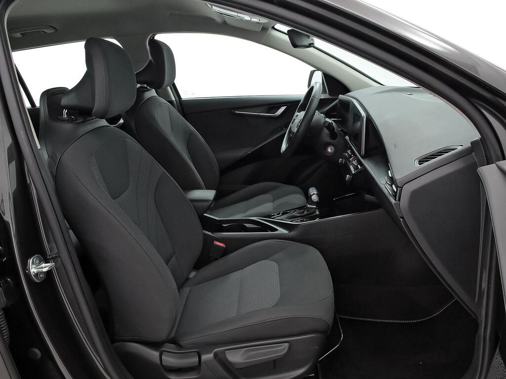 Kia Niro 1.6 GDi PHEV 104kW (141CV) Concept //    46.203 km