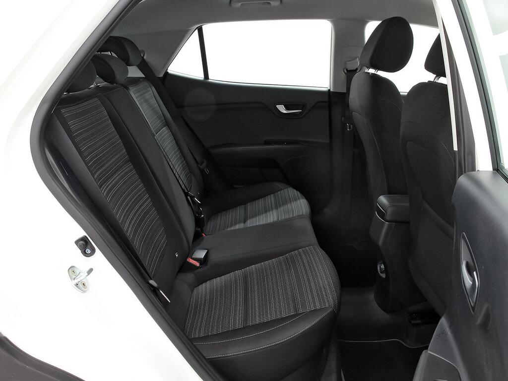 Kia Stonic 1.0 T-GDi 88kW (120CV) MHEV iMT Drive  //  9.000 km