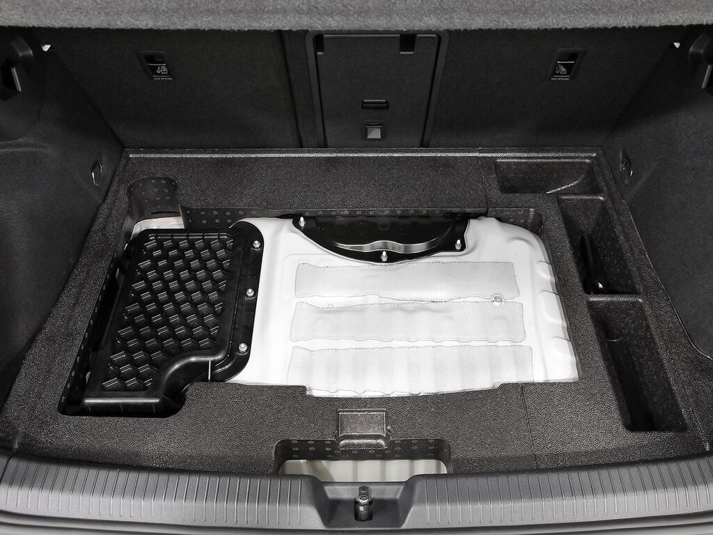 Volkswagen Golf eHybrid 1.4 TSI 150kW (204CV) DSG //  46.515 km