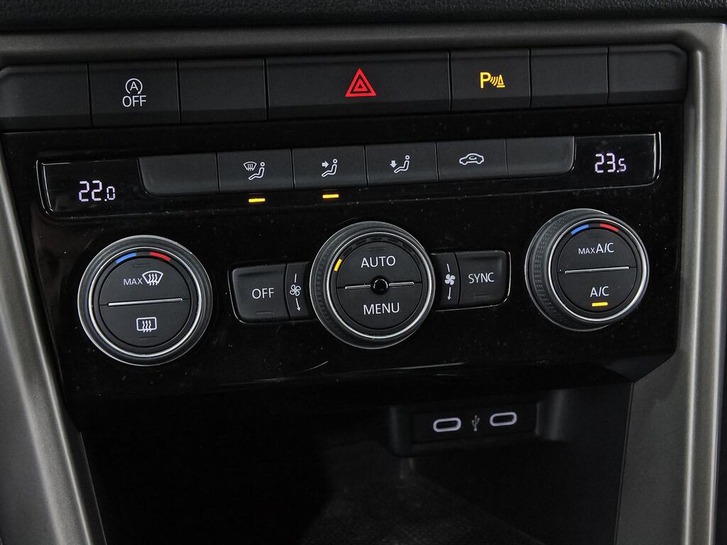 Volkswagen T-Roc R-Line 1.5 TSI 110kW (150CV) // 64.868 km