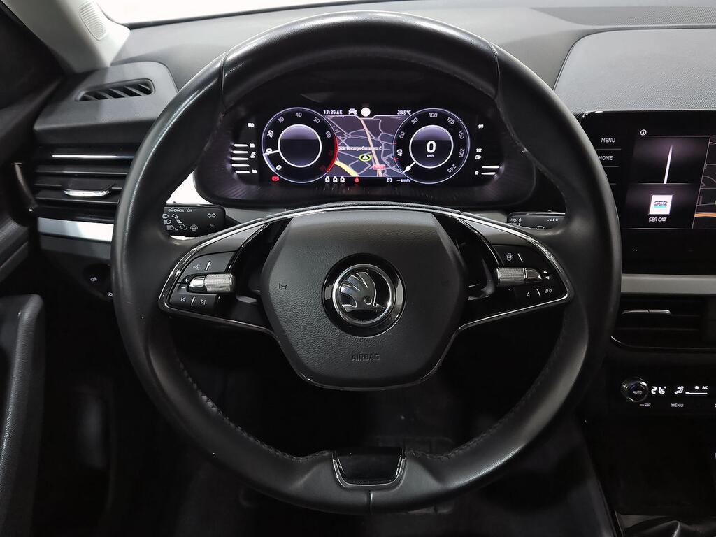 Skoda Kamiq 1.0 TSI 81kW (110CV) Ambition  //  73.799 km