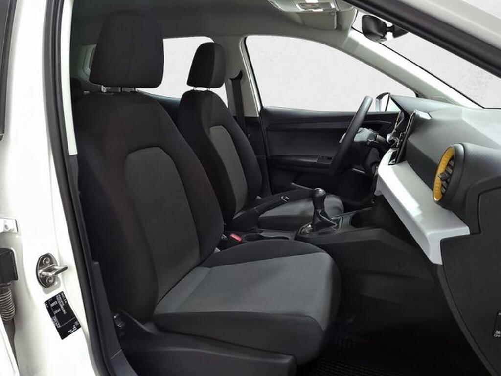 SEAT Arona 1.0 TSI Reference XM (95cv) // 62.261km - 2023