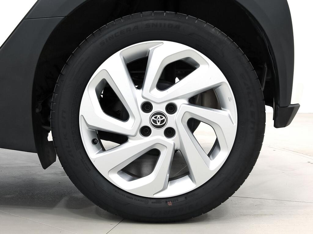 Toyota Aygo X Cross 1.0 VVT-I  Play  (72CV)  //  37.350 km