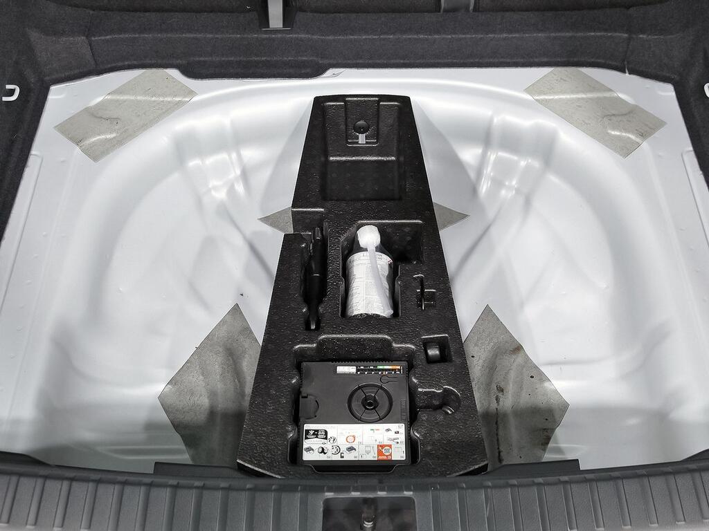 SEAT Ateca 1.5 TSI 110kW DSG FR Special Edition   //  15.909 km