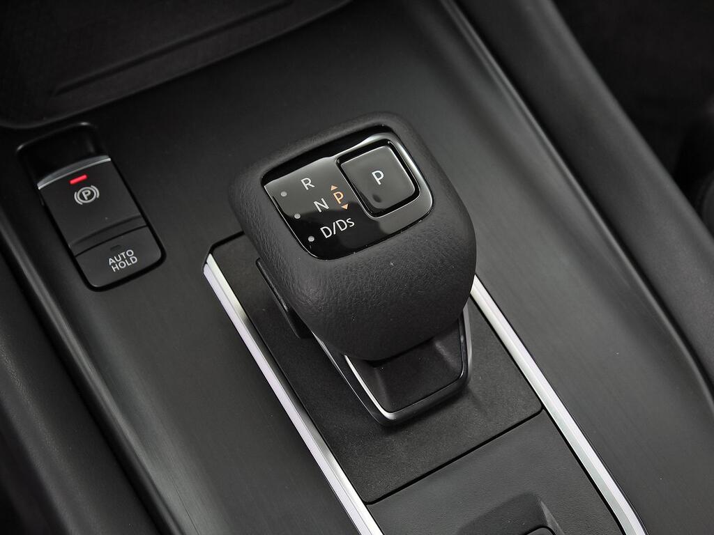 Nissan Qashqai DIG-T 116kW Xtronic N-Connecta  //  41.000 km