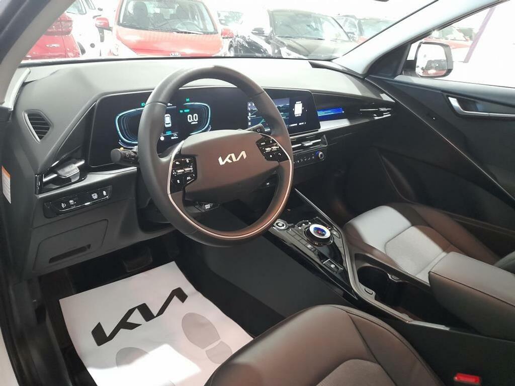 Kia Niro 1.6 GDi HEV (129CV) 95kW  Drive  //  1 km
