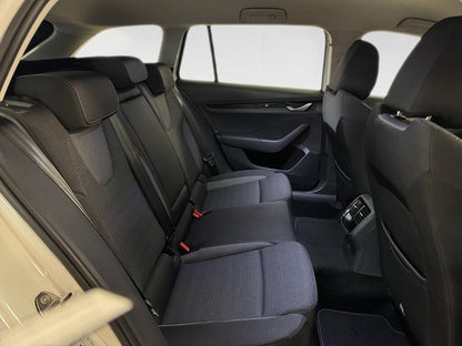 Skoda Octavia Combi 2.0 TDI 110kW(150CV) DSG Selection //  1 km