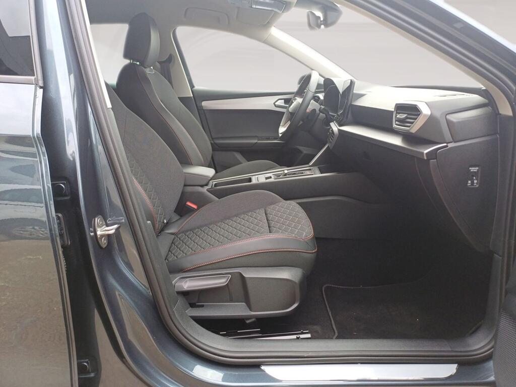 SEAT Leon 2.0 TDI 110kW DSG-7 S&S FR XS  //  31.091 km