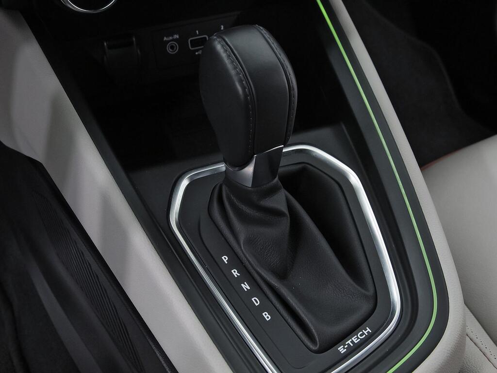 Renault Clio Initiale Paris E-Tech Híbrido 103 kW  //  16.216 km