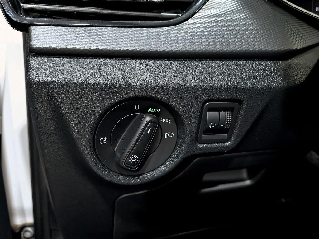 Skoda Kamiq 1.0 TSI 81kW (110CV) DSG Ambition 110 CV // 56.299 km
