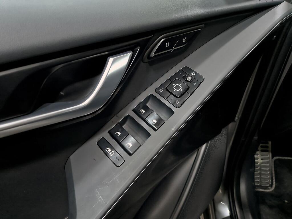 Kia Niro 1.6 GDi HEV 95kW  Drive  129CV  //  5.000 km