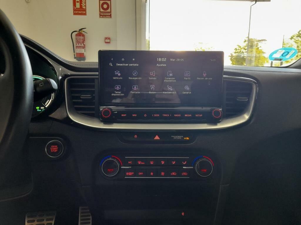 Kia Ceed Tourer 1.6 GDi PHEV 104kW (141CV) eTech  //  37.500 km