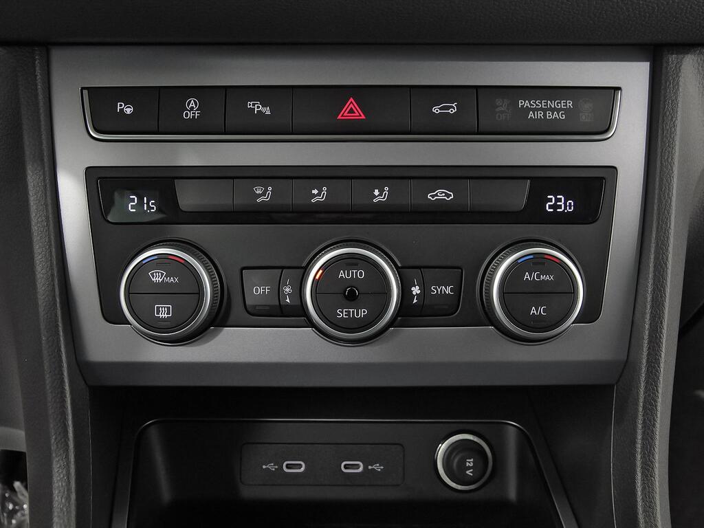 SEAT Ateca 1.5 TSI 110kW DSG FR Special Edition   //  15.909 km