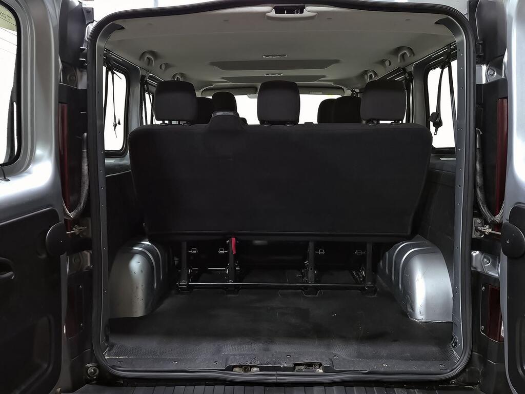 Nissan Primastar Combi 9 2.0dCi 81kW L2H1 1T Go  //  74.799 km
