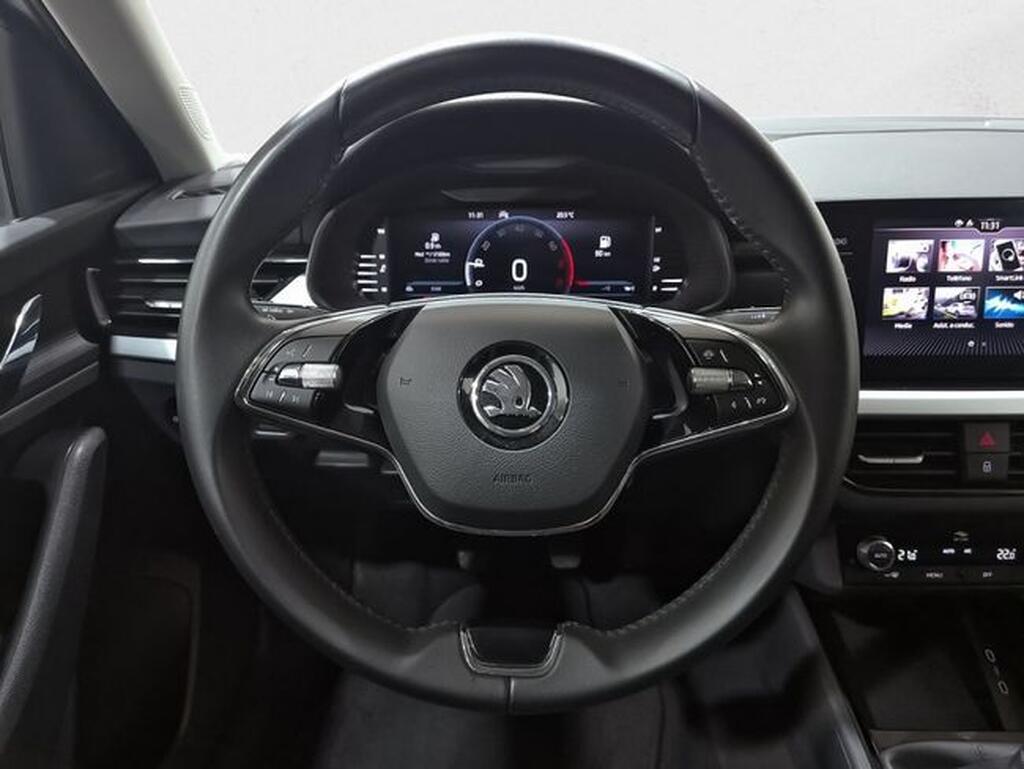 Skoda Kamiq 1.0 TSI Emotion (95cv) // 25.328km - 2022