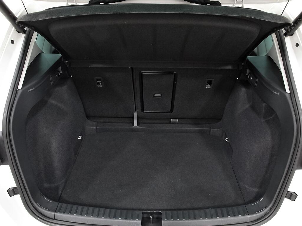 SEAT Ateca 2.0 TDI 110kW DSG S&S X-Perience XM  //  14.934 km