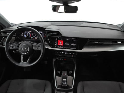 Audi A3 Sportback Advanced 30 TFSI 81kW S tronic  // 20.393 km