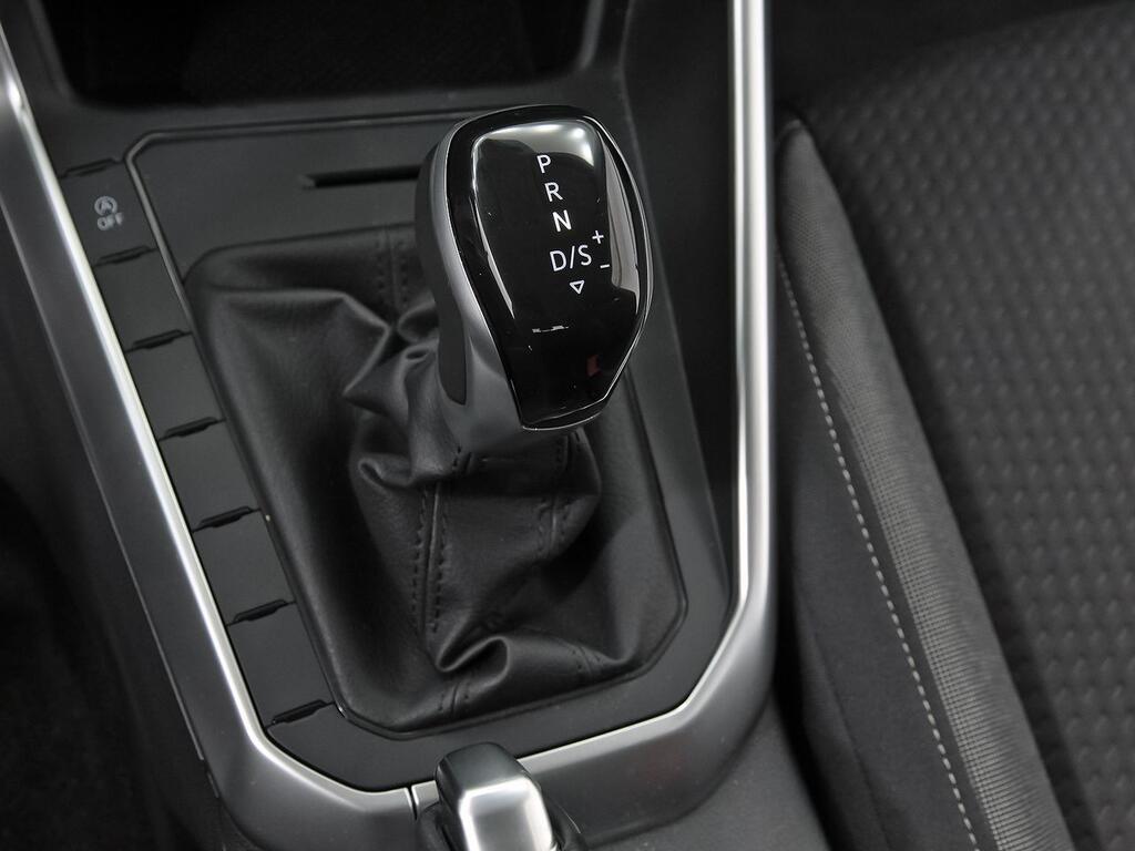 Volkswagen Polo R-Line 1.0 TSI 70kW (95CV) DSG //  20.744 km