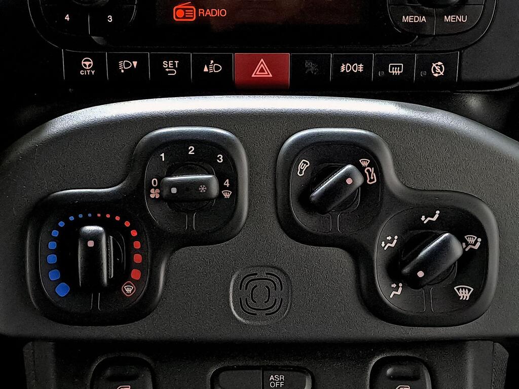 Fiat Panda 1.2 Lounge 51kW (69CV)  //  68.947 km