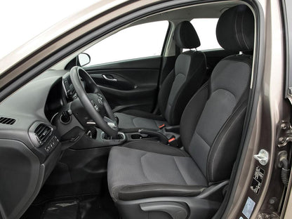 Hyundai i30 1.5 DPI Essence  // 48.966 km