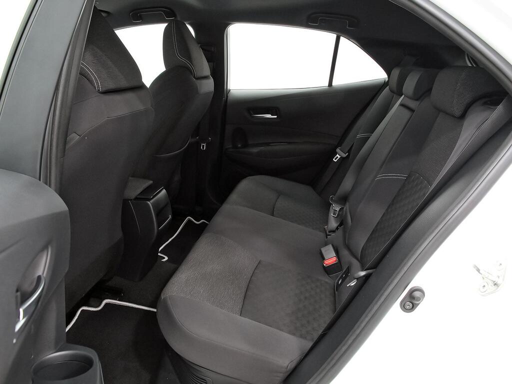 Toyota Corolla 140H Active Plus (140 cv)  //   44.023 km
