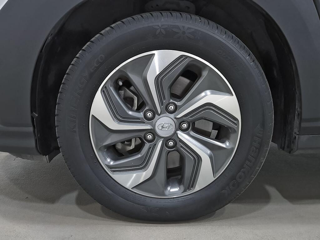 Hyundai Kona 1.6 GDI HEV Maxx DCT 141 CV  //  77.555 km